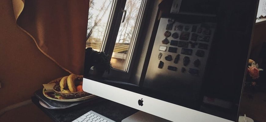 Моноблок apple imac 2010
