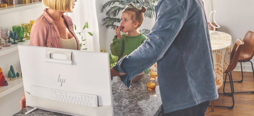 Hp представила переносной моноблок envy move с ручкой и сумкой для периферии