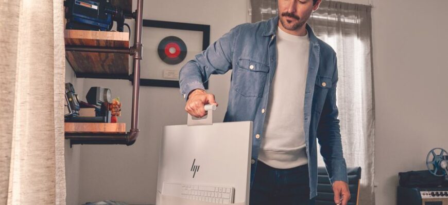 Hp представила переносной моноблок envy move с ручкой и сумкой для периферии